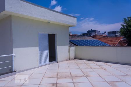 Casa à venda com 250m², 3 quartos e 5 vagas Casa à venda com 250m², 3 quartos e 5 vagasVaranda