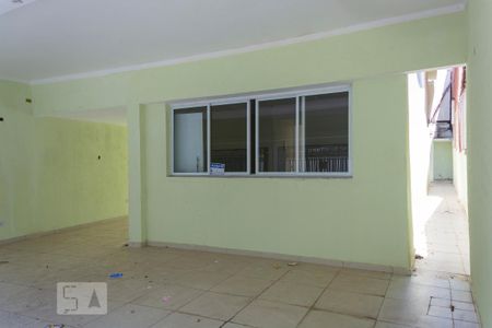 Casa à venda com 250m², 3 quartos e 5 vagas Casa à venda com 250m², 3 quartos e 5 vagasGaragem