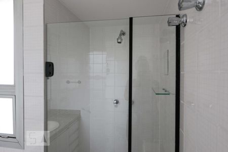 banheiro de apartamento para alugar com 2 quartos, 80m² em Vila Andrade, São Paulo