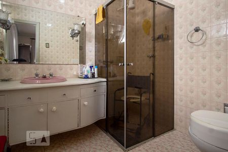 Banheiro de casa à venda com 3 quartos, 476m² em Prado, Belo Horizonte