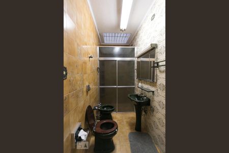 Banheiro 2  de casa à venda com 7 quartos, 800m² em Vila Vera, São Paulo