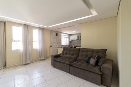 Apartamento para alugar com 93m², 2 quartos e 1 vagaSala