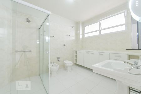 Apartamento à venda com 391m², 3 quartos e 1 vagaBanheiro da Suíte