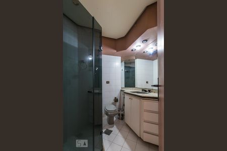 Banheiro de apartamento à venda com 2 quartos, 62m² em Penha, Rio de Janeiro