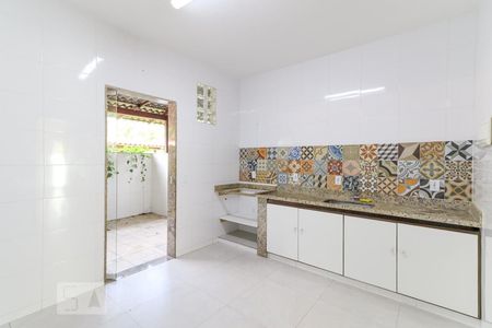 Cozinha de apartamento para alugar com 2 quartos, 90m² em Recreio dos Bandeirantes, Rio de Janeiro