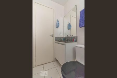 Banheiro  de apartamento para alugar com 3 quartos, 64m² em Silveira, Belo Horizonte