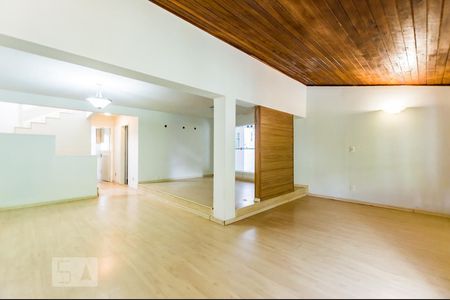 Sala de casa de condomínio à venda com 4 quartos, 250m² em Bairro das Palmeiras, Campinas