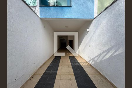 Garagem de casa à venda com 3 quartos, 137m² em Vila Alzira, Santo André