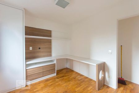 Quarto de apartamento para alugar com 3 quartos, 90m² em Indianópolis, São Paulo