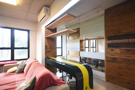 Escritório de apartamento para alugar com 1 quarto, 67m² em Vila Suzana, São Paulo