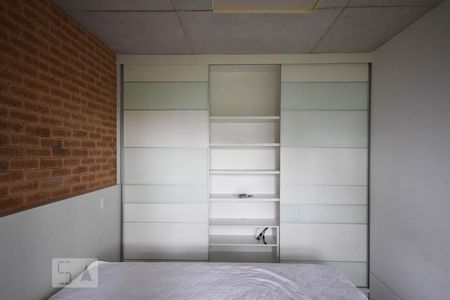 Apartamento para alugar com 67m², 1 quarto e 1 vaga Apartamento para alugar com 67m², 1 quarto e 1 vagaArmário do quarto