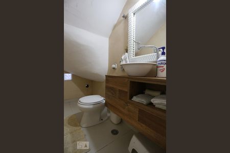 Casa à venda com 120m², 3 quartos e 2 vagasLavabo