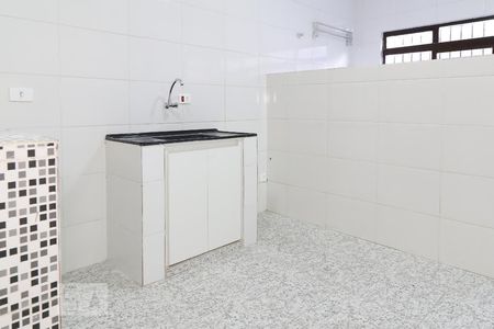 Cozinha de casa de condomínio para alugar com 2 quartos, 40m² em Jardim Japão, São Paulo