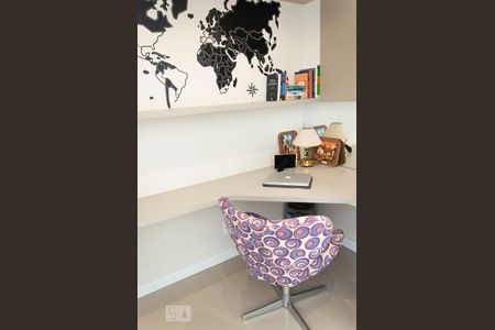 Quarto de apartamento para alugar com 1 quarto, 55m² em Auxiliadora, Porto Alegre