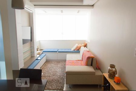 Sala de apartamento para alugar com 1 quarto, 55m² em Auxiliadora, Porto Alegre