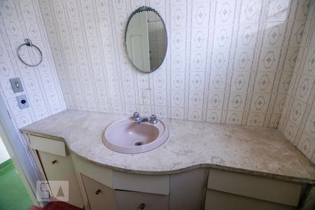 Casa à venda com 100m², 3 quartos e 1 vaga Casa à venda com 100m², 3 quartos e 1 vagaBanheiro