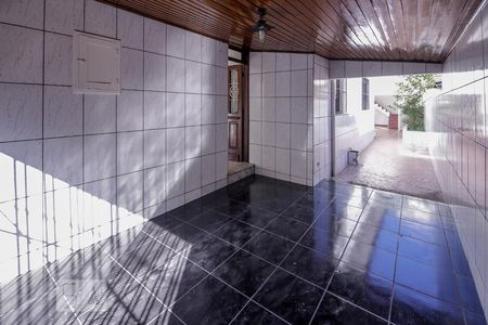 Casa à venda com 100m², 3 quartos e 1 vaga Casa à venda com 100m², 3 quartos e 1 vagaGaragem