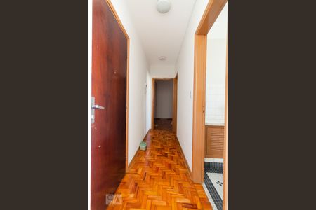 Corredor de apartamento à venda com 1 quarto, 58m² em Centro, Campinas