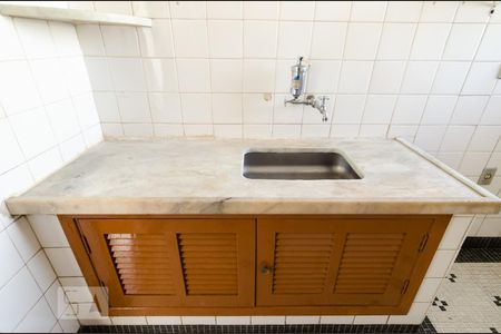 Cozinha de apartamento à venda com 1 quarto, 58m² em Centro, Campinas
