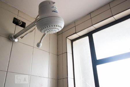 Banheiro de apartamento para alugar com 2 quartos, 68m² em Tristeza, Porto Alegre