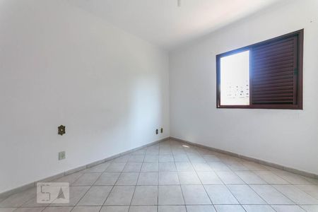 Quarto 2 de apartamento para alugar com 2 quartos, 55m² em Jardim das Bandeiras, Campinas