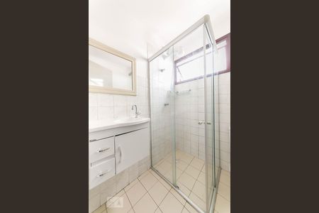 Banheiro de apartamento à venda com 2 quartos, 55m² em Jardim das Bandeiras, Campinas