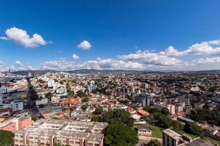 Vista Sala de apartamento para alugar com 3 quartos, 80m² em Nova Suíssa, Belo Horizonte