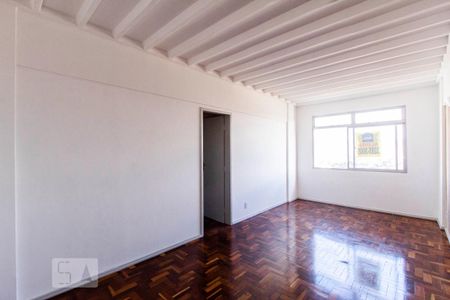 Sala de apartamento para alugar com 3 quartos, 80m² em Nova Suíssa, Belo Horizonte