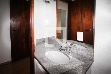 Apartamento para alugar com 360m², 4 quartos e 3 vagasBanheiro da Suíte 2