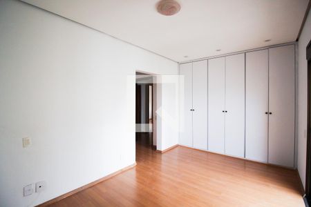 Apartamento para alugar com 360m², 4 quartos e 3 vagasSuíte 1