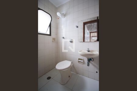 Apartamento para alugar com 360m², 4 quartos e 3 vagasBanheiro de serviço