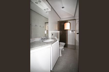 Apartamento para alugar com 360m², 4 quartos e 3 vagasBanheiro da Suíte 2