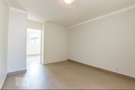 Sala de apartamento para alugar com 1 quarto, 50m² em Centro, Campinas