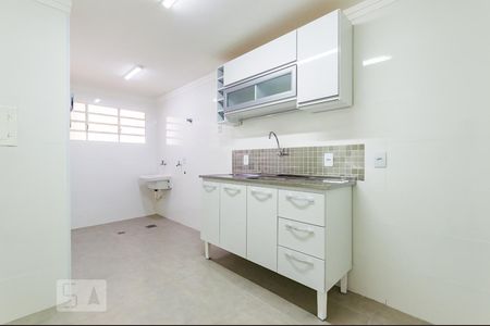 Cozinha de apartamento para alugar com 1 quarto, 50m² em Centro, Campinas