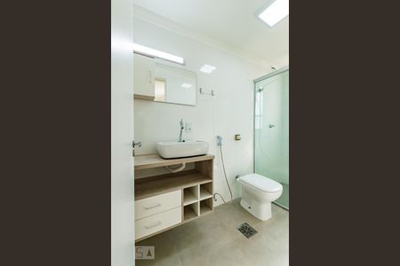 Banheiro de apartamento para alugar com 1 quarto, 50m² em Centro, Campinas