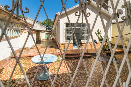 Casa à venda com 250m², 4 quartos e 3 vagasVista do Quarto - casa dos fundos