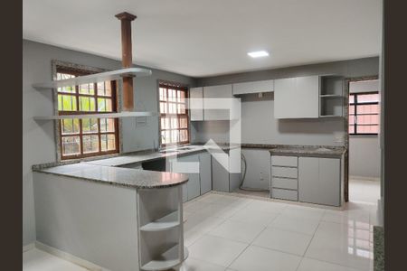 Casa à venda com 350m², 4 quartos e 4 vagas