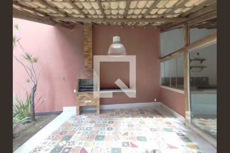 Casa à venda com 350m², 4 quartos e 4 vagas