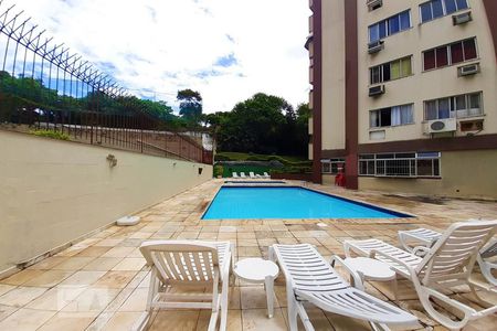 Apartamento à venda com 80m², 3 quartos e 1 vagaÁrea comum - Piscina