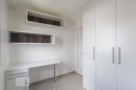 Quarto1 de apartamento para alugar com 2 quartos, 55m² em Portal dos Gramados, Guarulhos