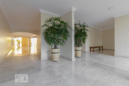 Apartamento à venda com 74m², 2 quartos e 1 vagaHall social