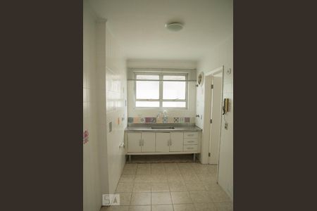 Apartamento à venda com 96m², 2 quartos e 1 vagaCozinha 