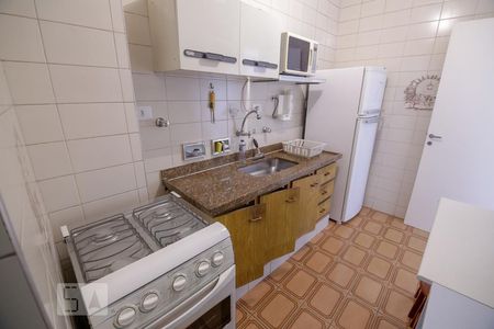 Cozinha de apartamento para alugar com 2 quartos, 75m² em Perdizes, São Paulo