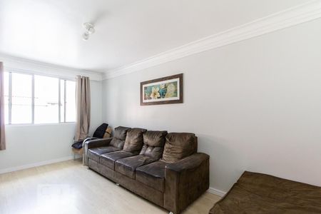Sala de casa de condomínio para alugar com 2 quartos, 62m² em Cidade Industrial, Curitiba