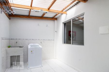 Casa de condomínio para alugar com 62m², 2 quartos e 3 vagas Casa de condomínio para alugar com 62m², 2 quartos e 3 vagasÁrea de Serviço