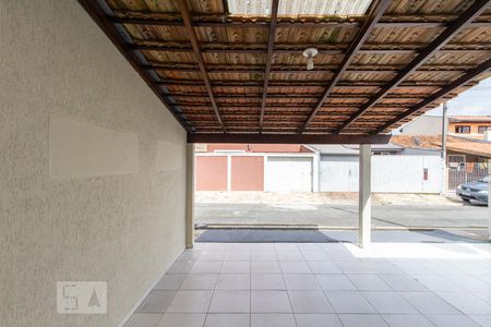 Vista Quarto 1 de casa de condomínio para alugar com 2 quartos, 62m² em Cidade Industrial, Curitiba