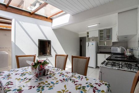 Casa de condomínio para alugar com 62m², 2 quartos e 3 vagas Casa de condomínio para alugar com 62m², 2 quartos e 3 vagasCozinha