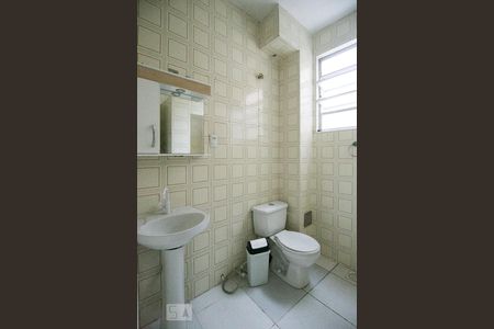 Banheiro de apartamento para alugar com 4 quartos, 120m² em Rio Comprido, Rio de Janeiro