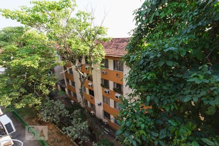Vista Sala de apartamento para alugar com 2 quartos, 48m² em Pechincha, Rio de Janeiro