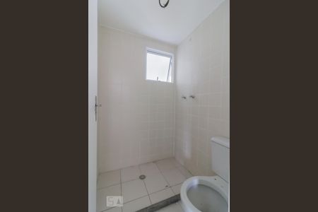 Banheiro de apartamento para alugar com 3 quartos, 62m² em Vila Endres, Guarulhos